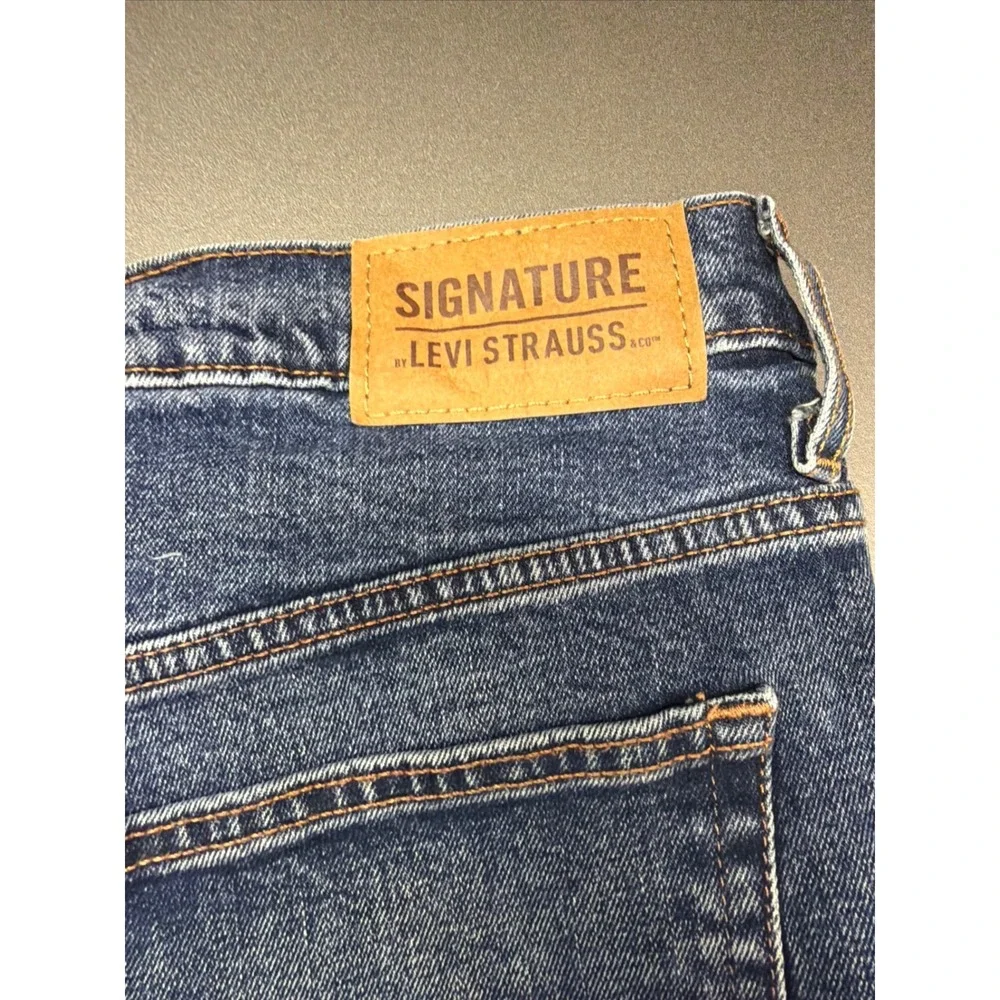 Signature Levi Strauss Mens Loose Fit Jeans Blue Medium Wash 35x28 Denim